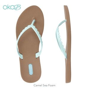 BNWT Oka-B Bristol Flip Flop in Camel and Seafoam